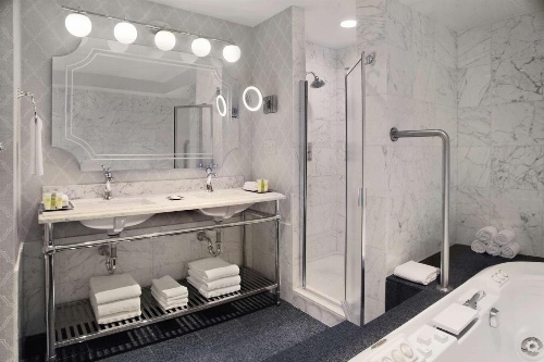 The Drake Hotel image 1